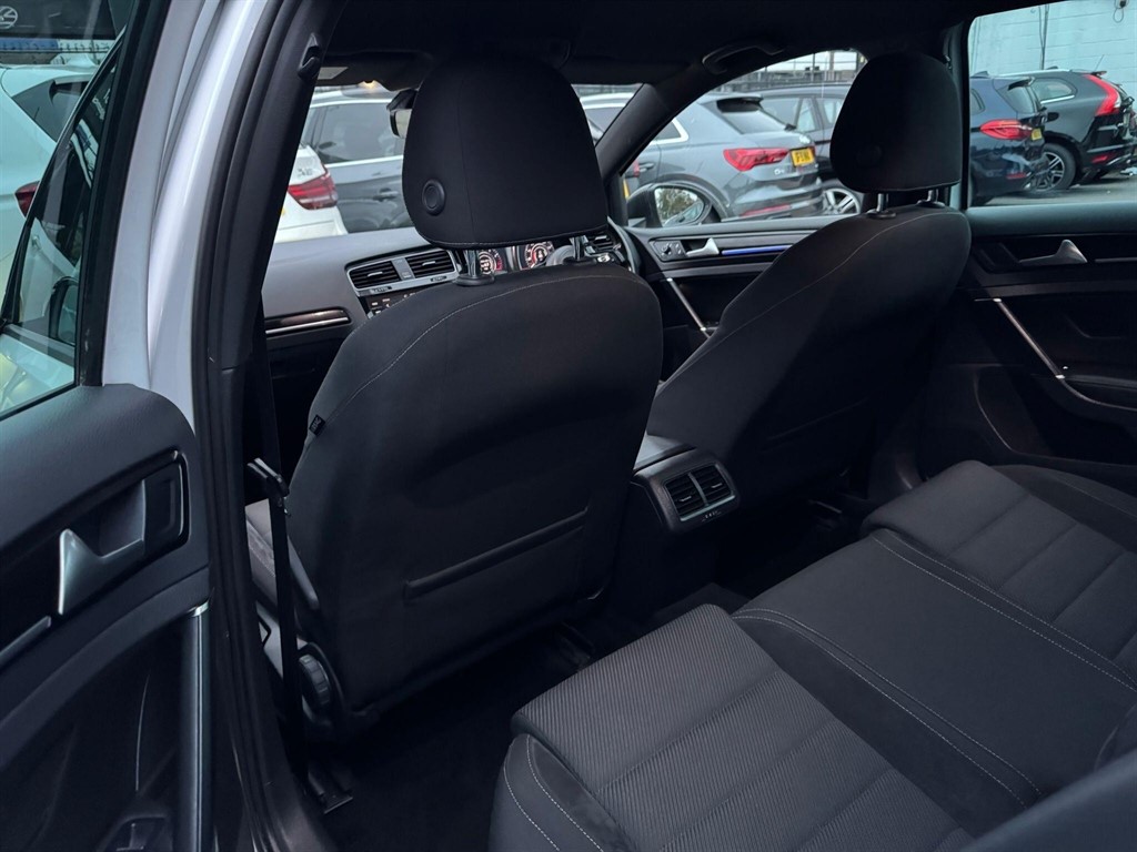 Used Volkswagen Golf 2017 for sale - 76112484: Photo 56