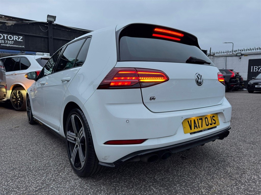 Used Volkswagen Golf 2017 for sale - 76112484: Photo 6