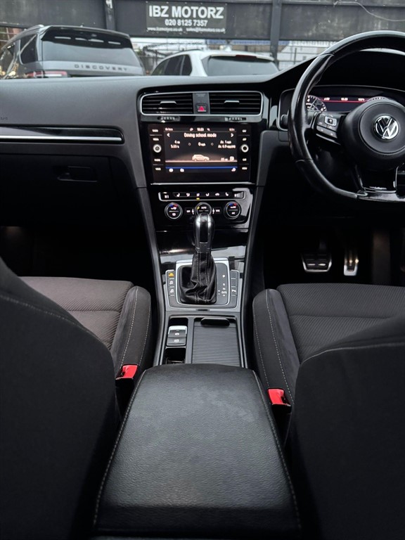 Used Volkswagen Golf 2017 for sale - 76112484: Photo 60