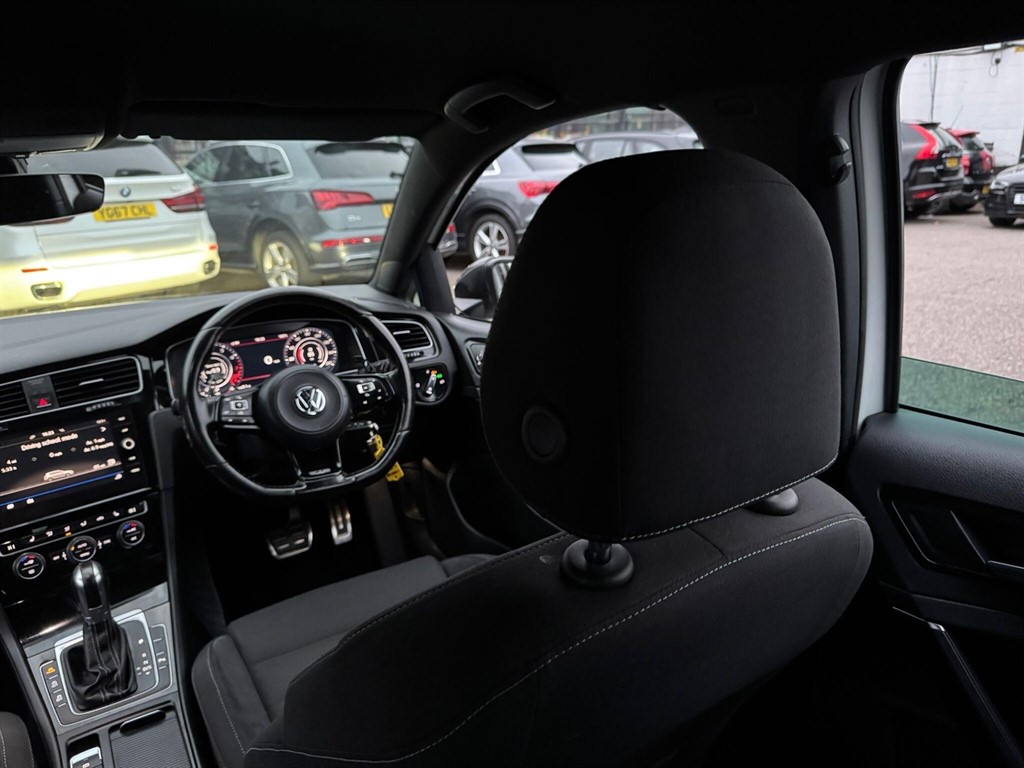 Used Volkswagen Golf 2017 for sale - 76112484: Photo 61