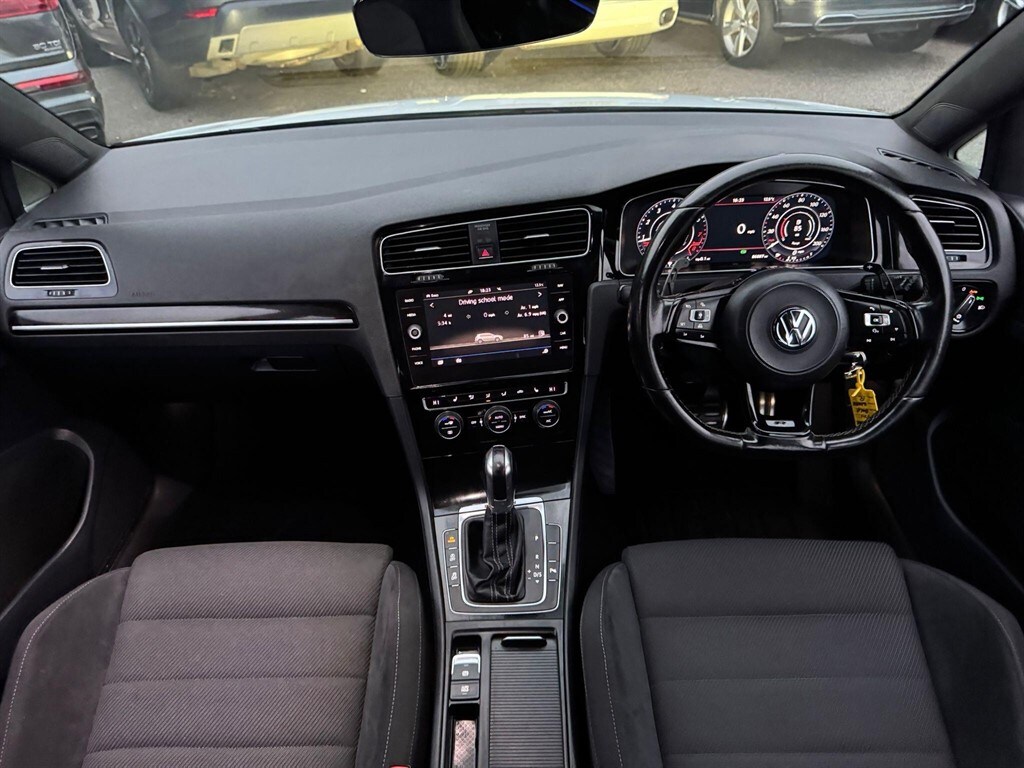 Used Volkswagen Golf 2017 for sale - 76112484: Photo 65