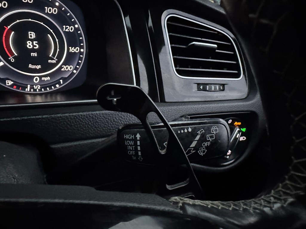 Used Volkswagen Golf 2017 for sale - 76112484: Photo 71