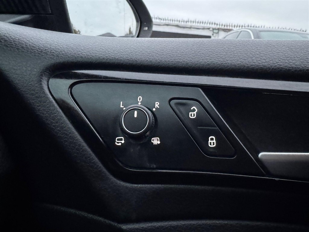 Used Volkswagen Golf 2017 for sale - 76112484: Photo 75