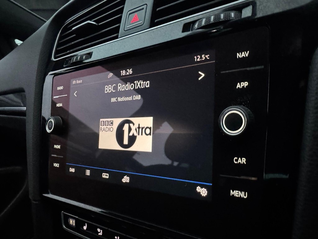 Used Volkswagen Golf 2017 for sale - 76112484: Photo 76