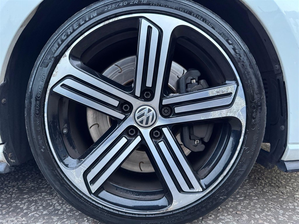 Used Volkswagen Golf 2017 for sale - 76112484: Photo 80