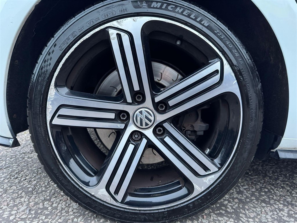 Used Volkswagen Golf 2017 for sale - 76112484: Photo 81