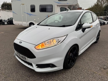 Used Ford Fiesta 2016 for sale - 78332150: Photo