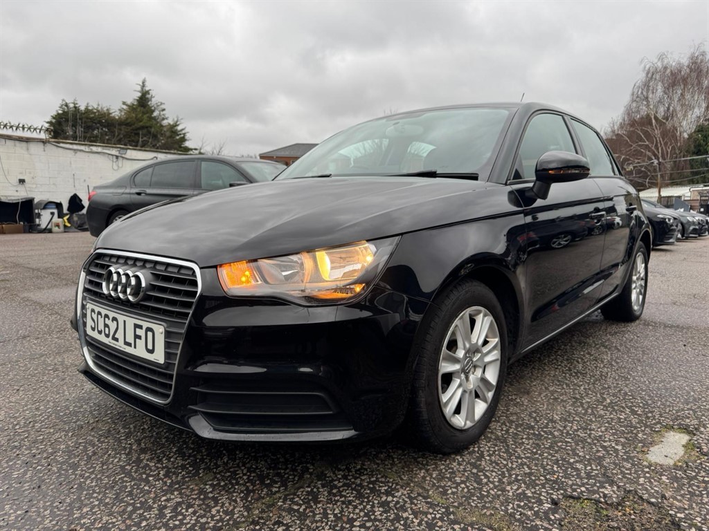 Used Audi A1 2013 for sale - 77147019: Photo 2
