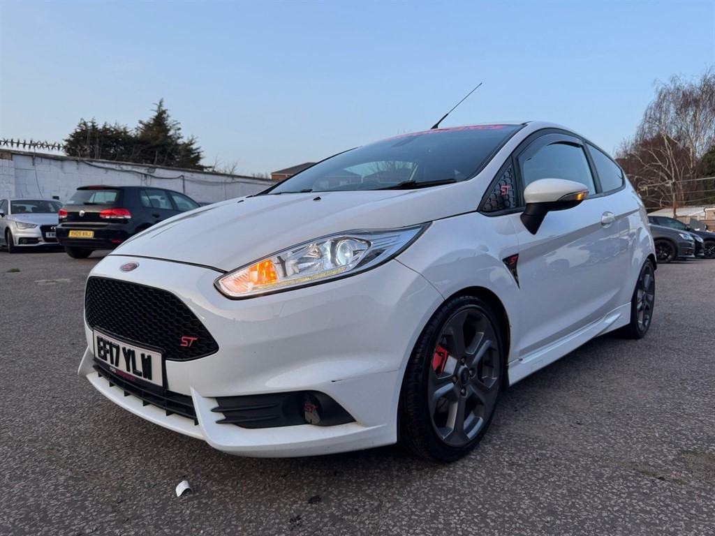 Used Ford Fiesta 2017 for sale - 77771516: Photo 2