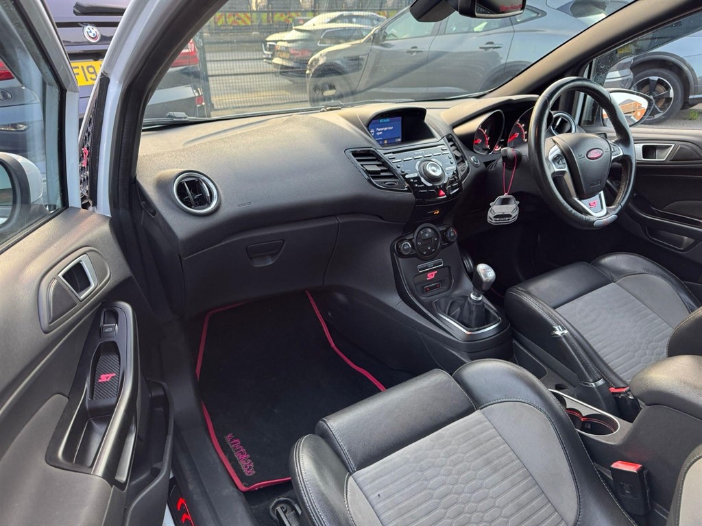 Used Ford Fiesta 2017 for sale - 77771516: Photo 44