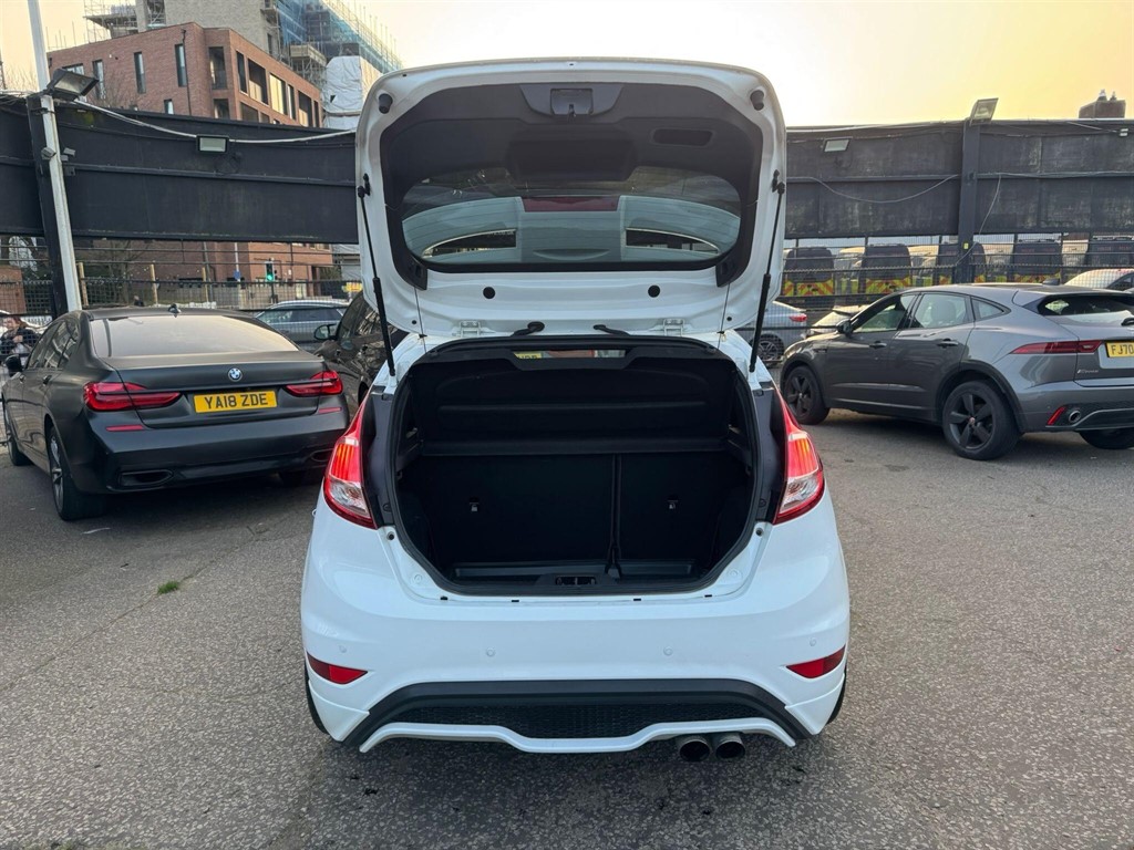 Used Ford Fiesta 2017 for sale - 77771516: Photo 78