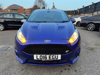 Used Ford Fiesta 2016 for sale - 77771489: Photo