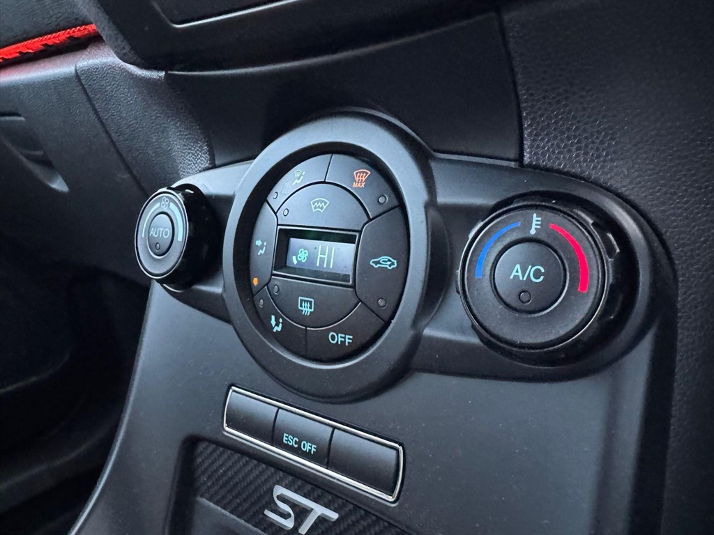 Used Ford Fiesta 2016 for sale - 77771489: Photo 53