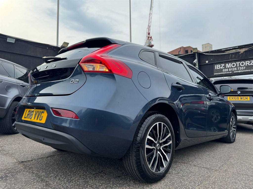 Used Volvo V40 2018 for sale - 77047915: Photo 24