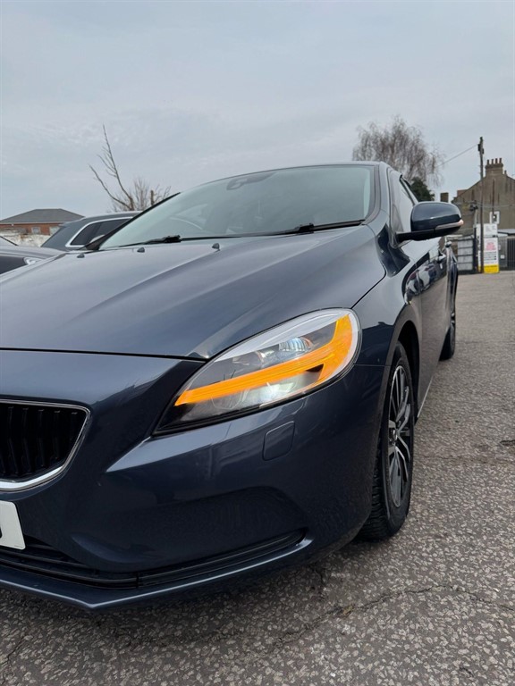 Used Volvo V40 2018 for sale - 77047915: Photo 26