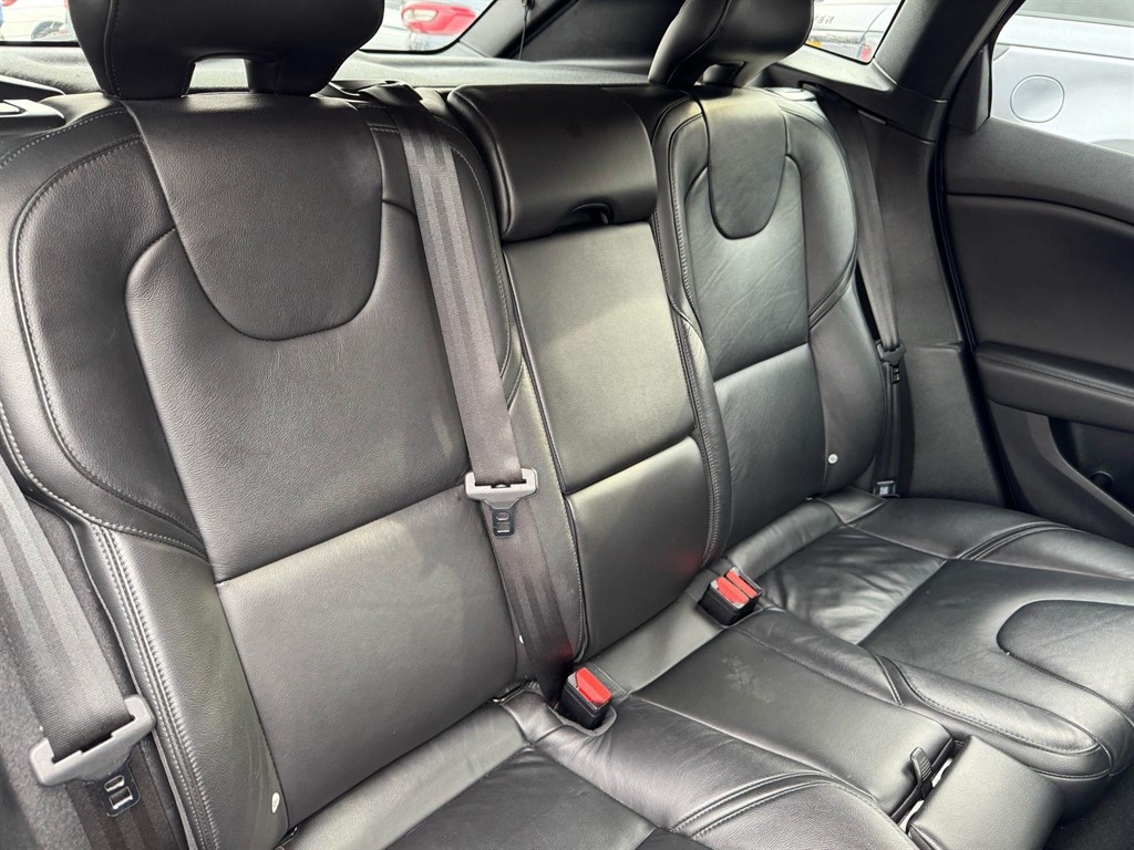 Used Volvo V40 2018 for sale - 77047915: Photo 43