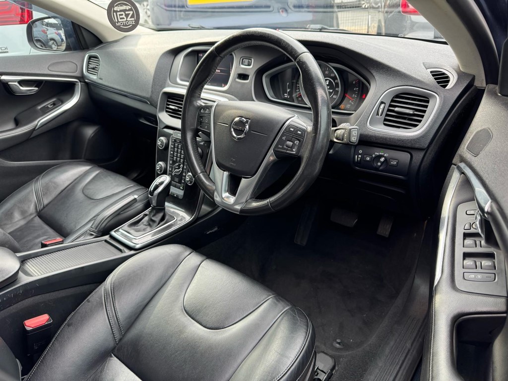 Used Volvo V40 2018 for sale - 77047915: Photo 64