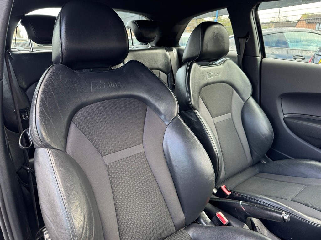 Used Audi A1 2011 for sale - 77420669: Photo 41