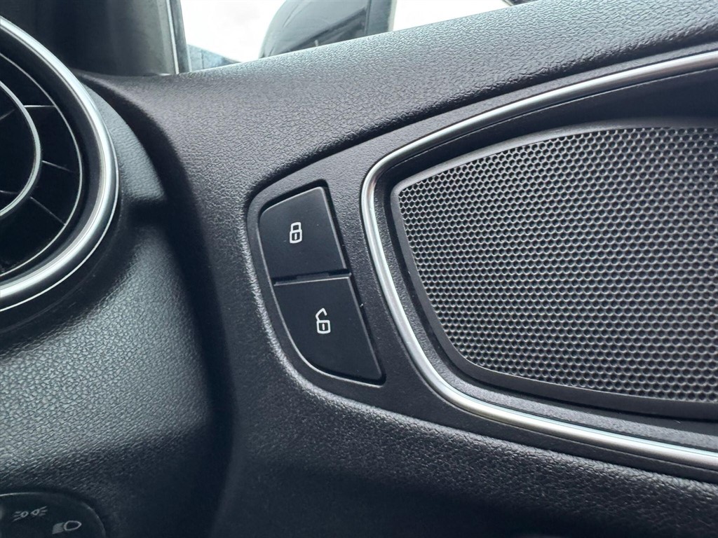 Used Audi A1 2011 for sale - 77420669: Photo 45