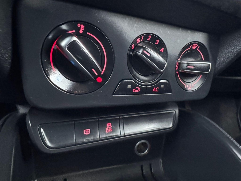 Used Audi A1 2011 for sale - 77420669: Photo 46