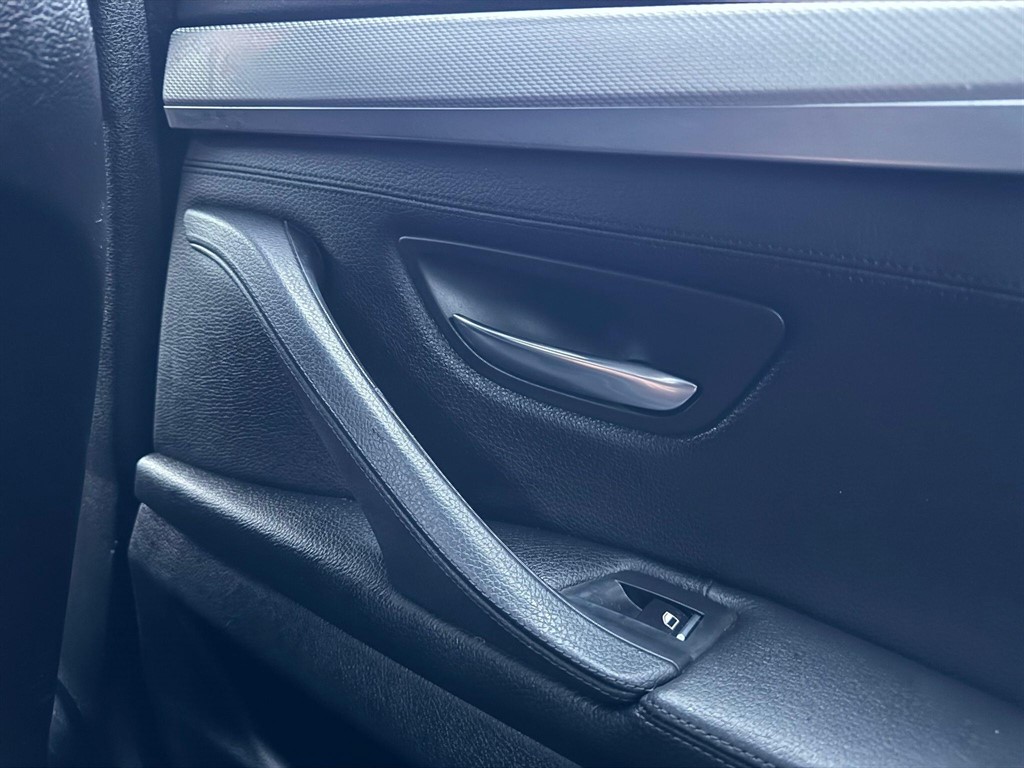 Used BMW 5 Series 2015 for sale - 77995393: Photo 29