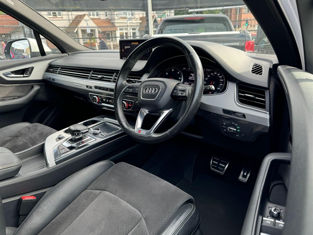 Used Audi Q7 2016 for sale - 77995397: Photo 46
