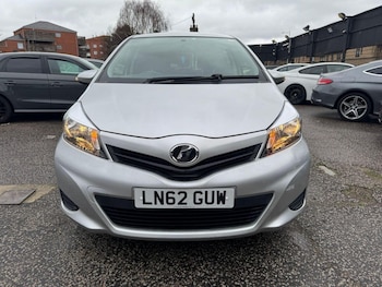 Used Toyota Yaris 2024 for sale - 78332112: Photo