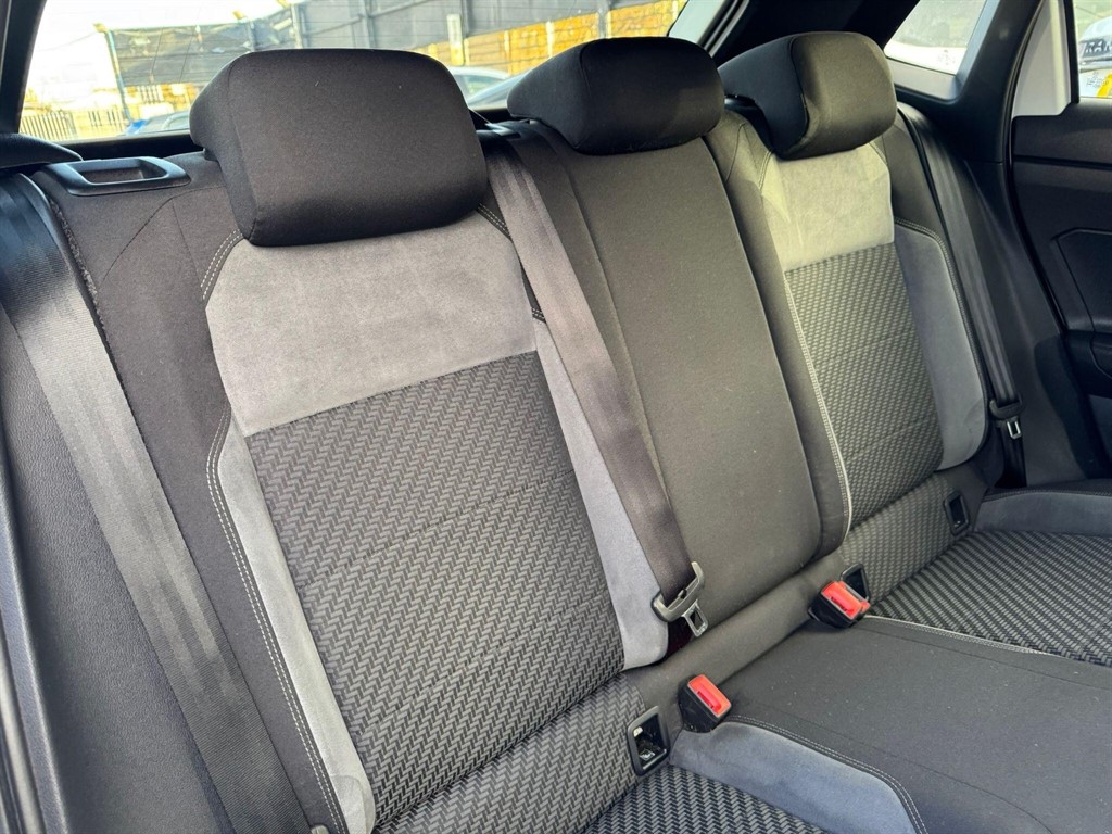 Used Volkswagen Polo 2018 for sale - 76648226: Photo 34