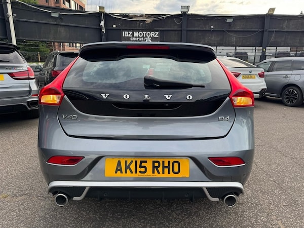 Used Volvo V40 2015 for sale - 75797111: Photo 10