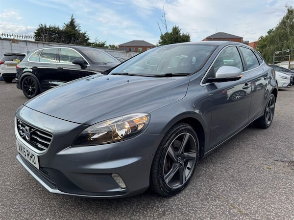 Used Volvo V40 2015 for sale - 75797111: Photo 1