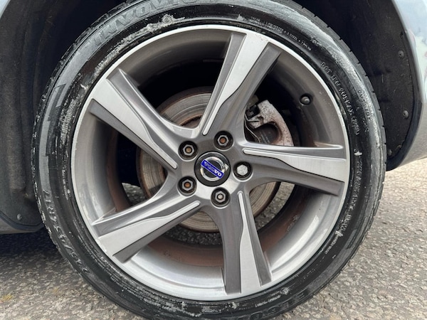 Used Volvo V40 2015 for sale - 75797111: Photo 57