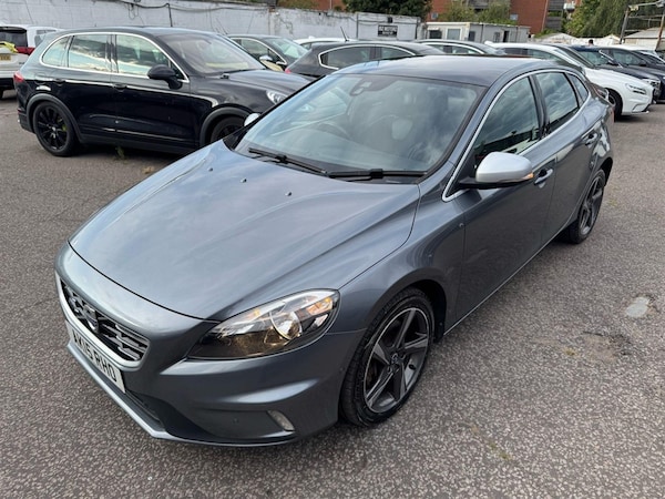 Used Volvo V40 2015 for sale - 75797111: Photo 8