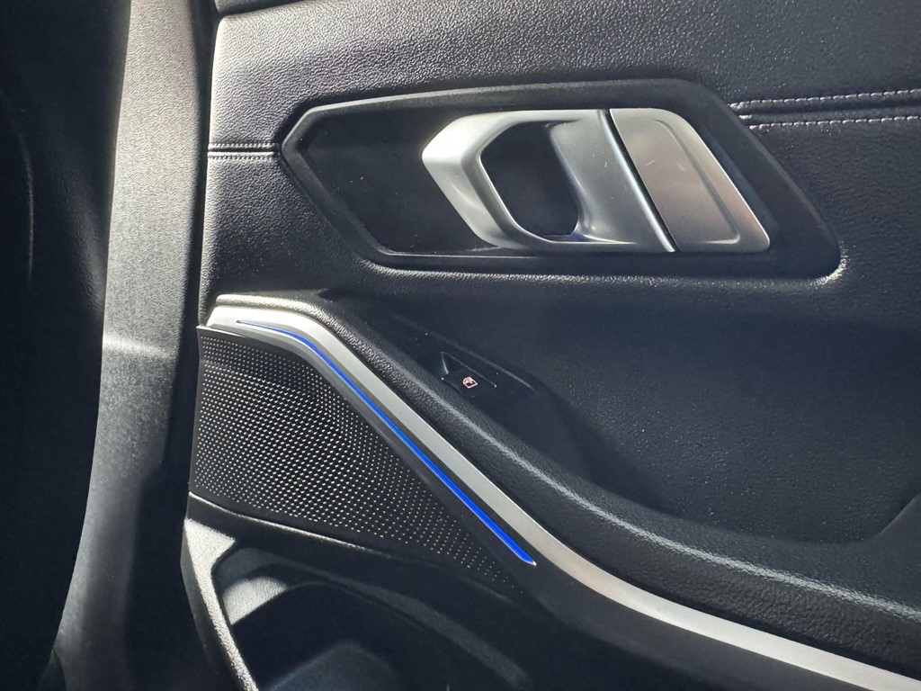 Used BMW 3 Series 2019 for sale - 76351093: Photo 42