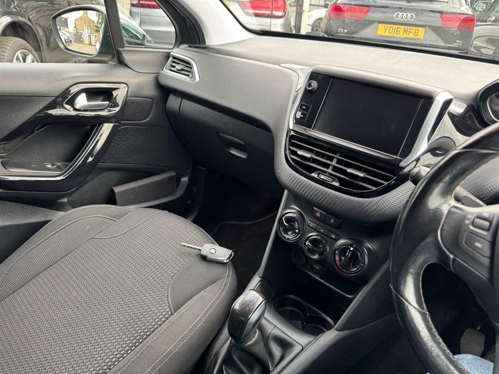 Used Peugeot 208 2018 for sale - 77051067: Photo 20