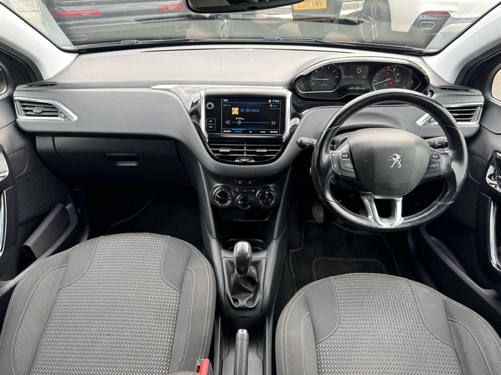 Used Peugeot 208 2018 for sale - 77051067: Photo 22