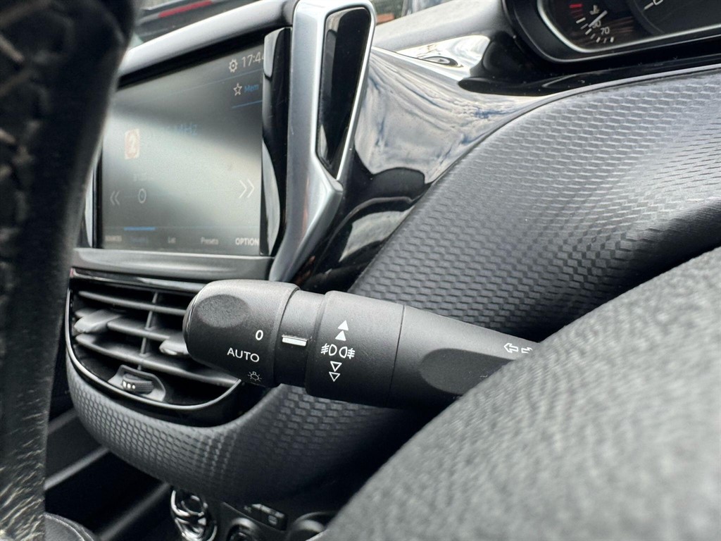 Used Peugeot 208 2018 for sale - 77051067: Photo 38