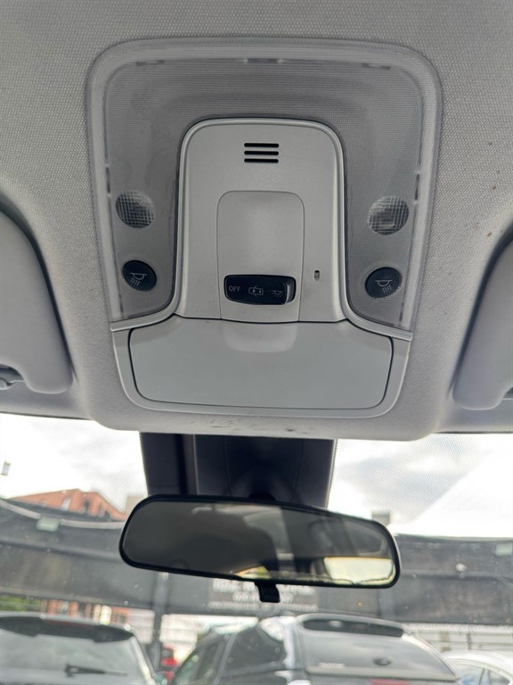 Used Peugeot 208 2018 for sale - 77051067: Photo 41