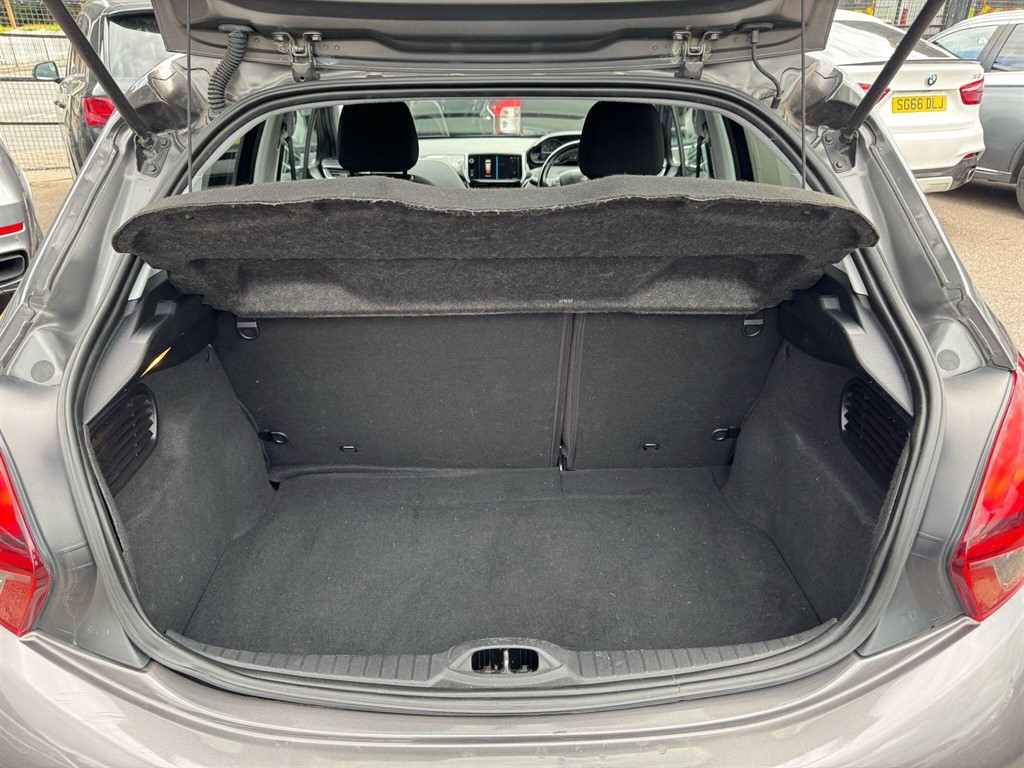 Used Peugeot 208 2018 for sale - 77051067: Photo 46