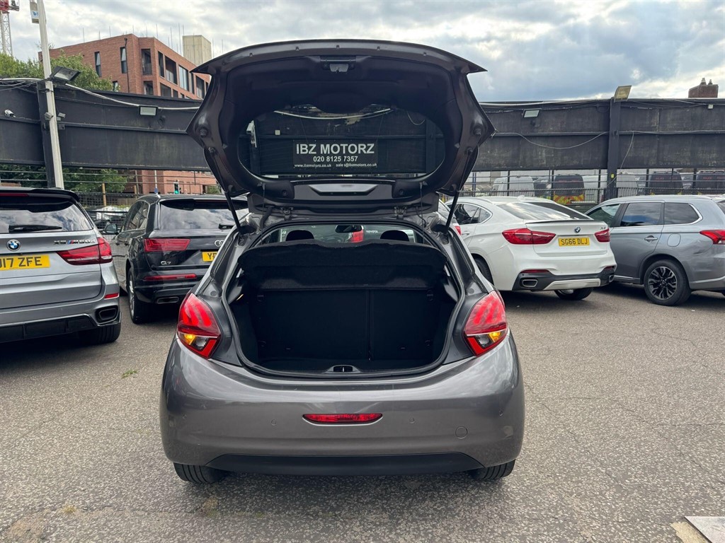 Used Peugeot 208 2018 for sale - 77051067: Photo 47