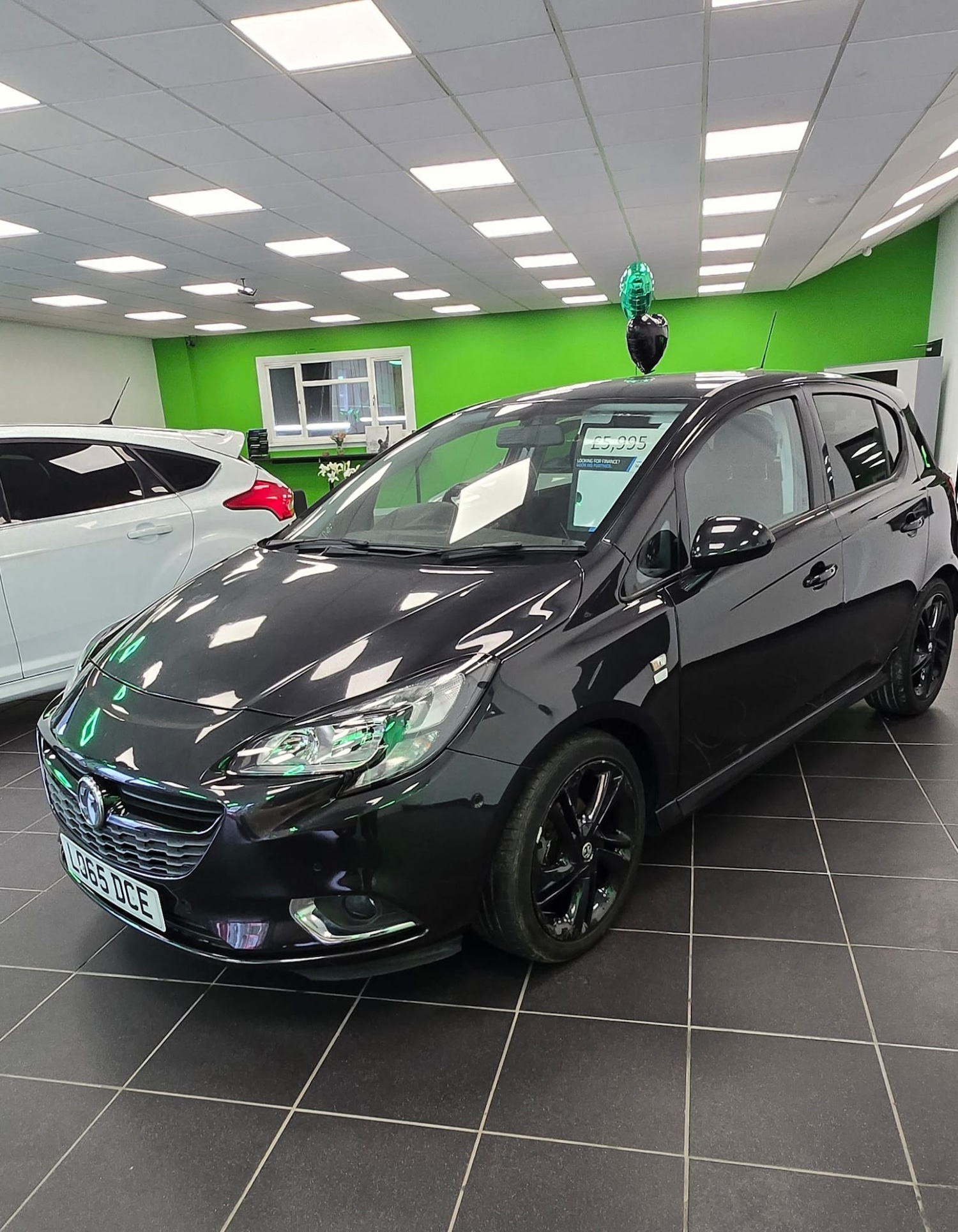 Used Vauxhall Corsa 2015 for sale - 77965012: Photo 1