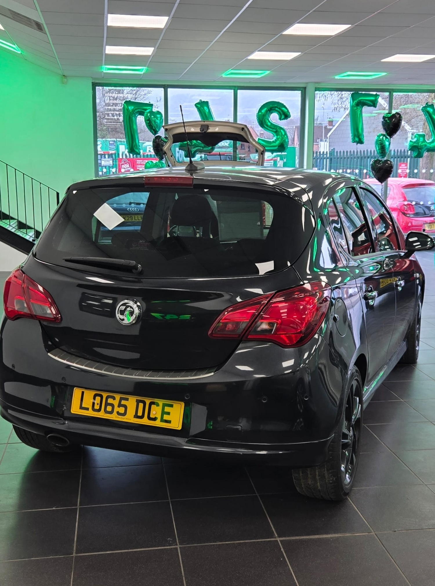 Used Vauxhall Corsa 2015 for sale - 77965012: Photo 2