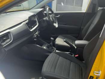 Used Kia Stonic 2021 for sale - 74743075: Photo