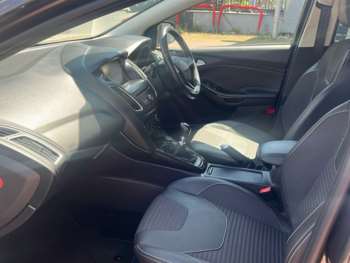 Used Ford Focus 2015 for sale - 75054663: Photo