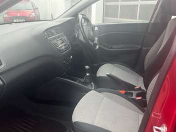 Used Hyundai i20 2016 for sale - 74757213: Photo
