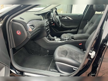 Used Infiniti Q30 2016 for sale - 76133509: Photo