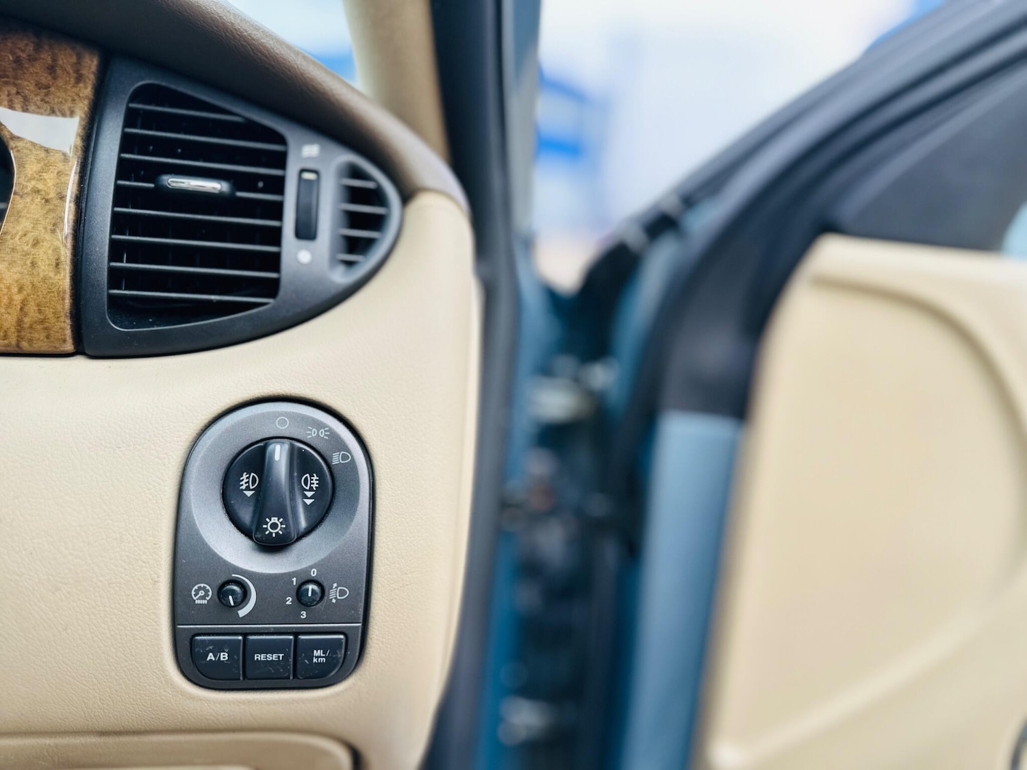 Used Jaguar X-Type 2003 for sale - 77351608: Photo 16