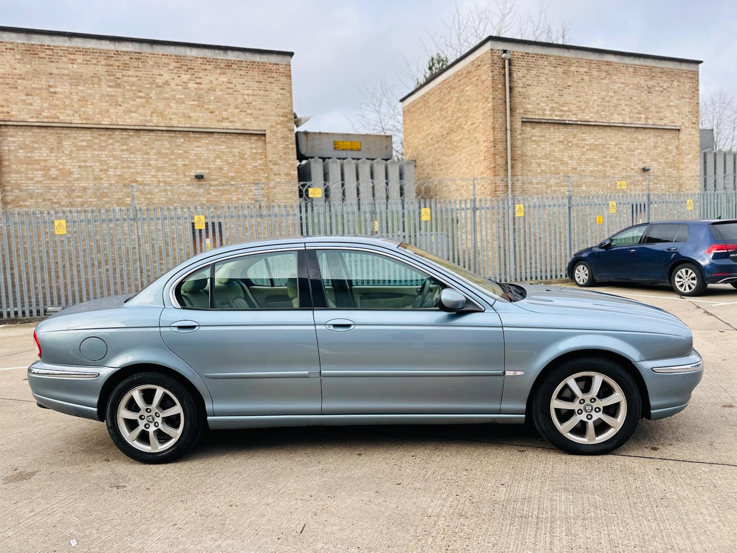 Used Jaguar X-Type 2003 for sale - 77351608: Photo 44
