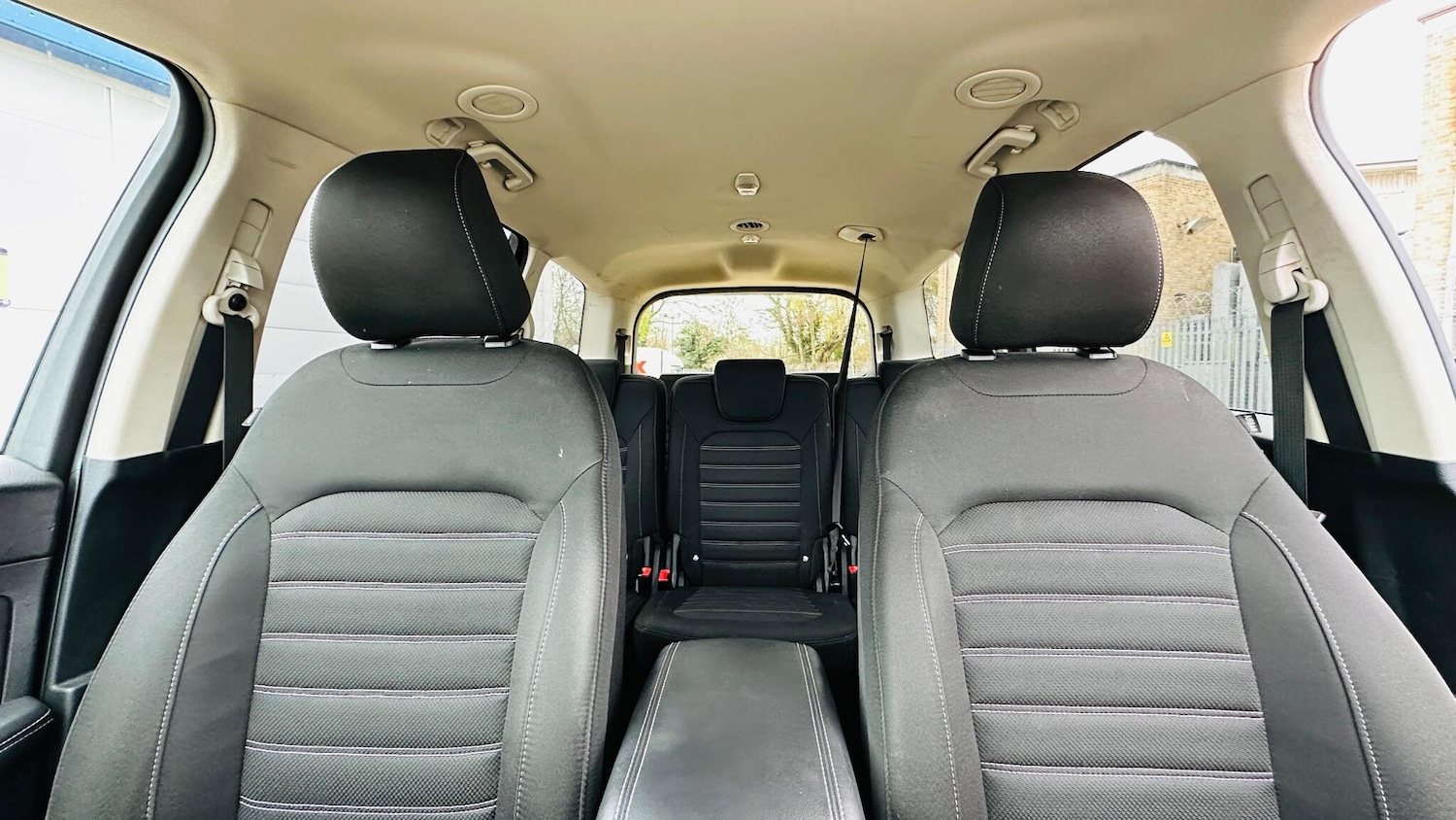 Used Ford Galaxy 2016 for sale - 76887450: Photo 29