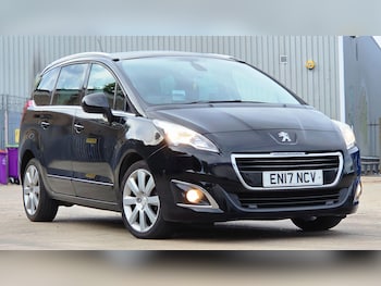 Used Peugeot 5008 2017 for sale - 79181577: Photo