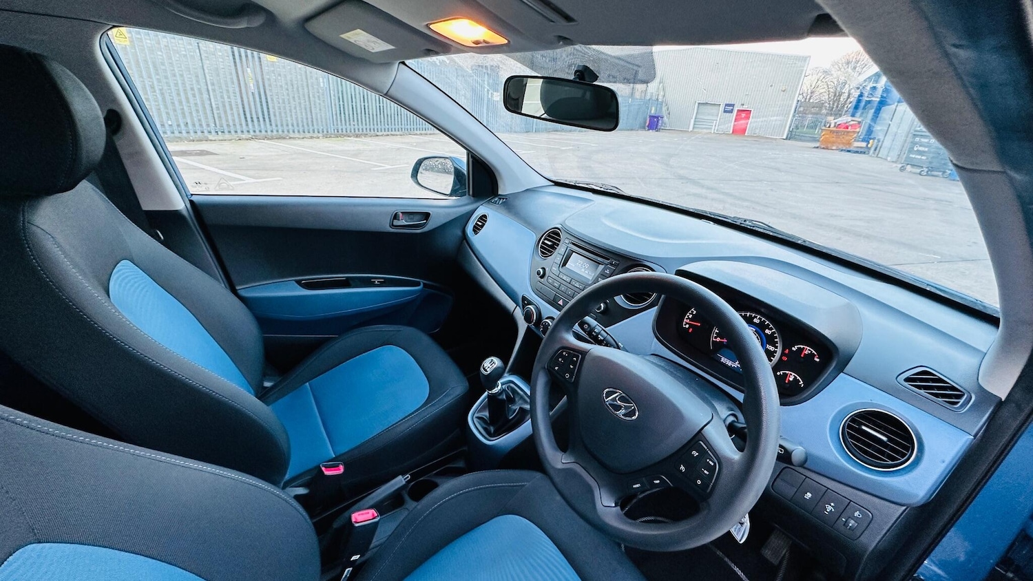 Used Hyundai i10 2015 for sale - 77054116: Photo 24